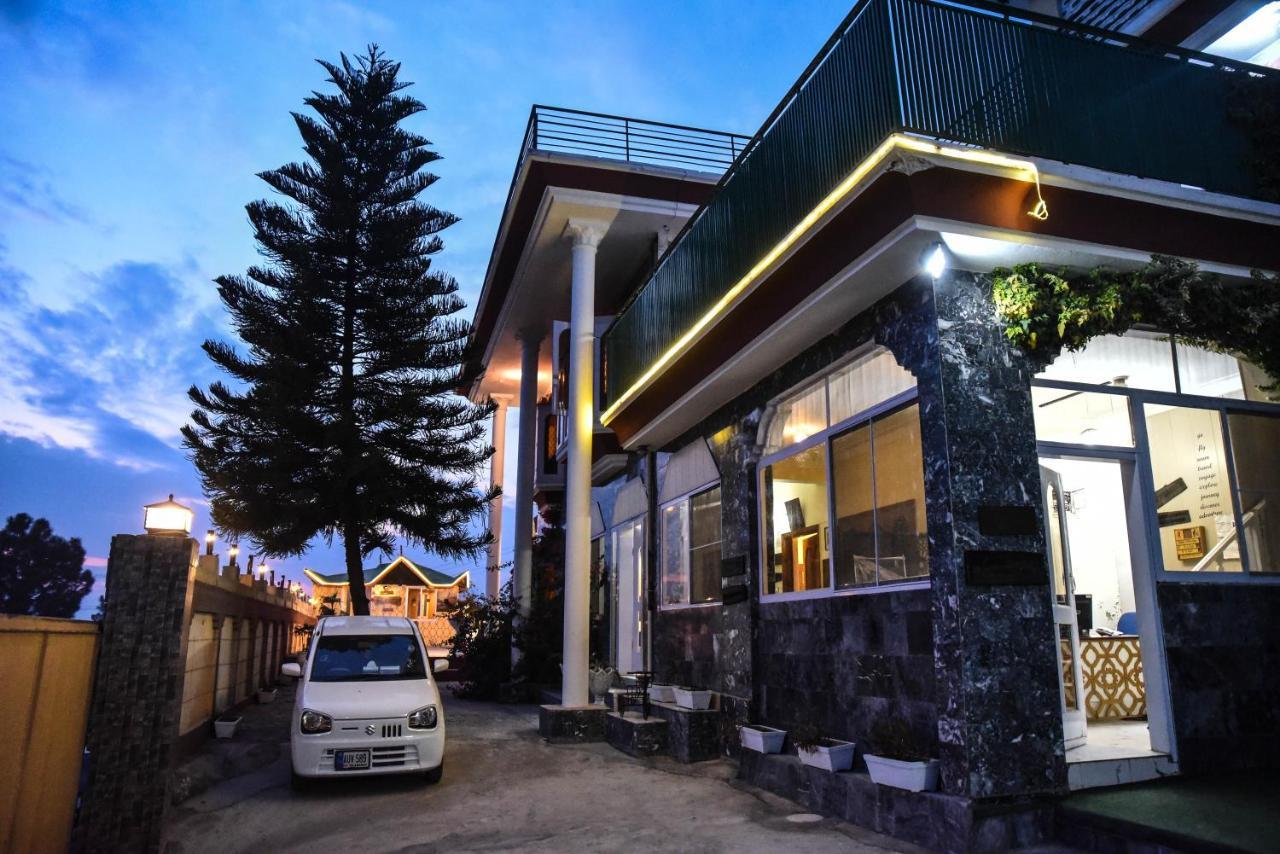 Republika Central Mansehra المظهر الخارجي الصورة