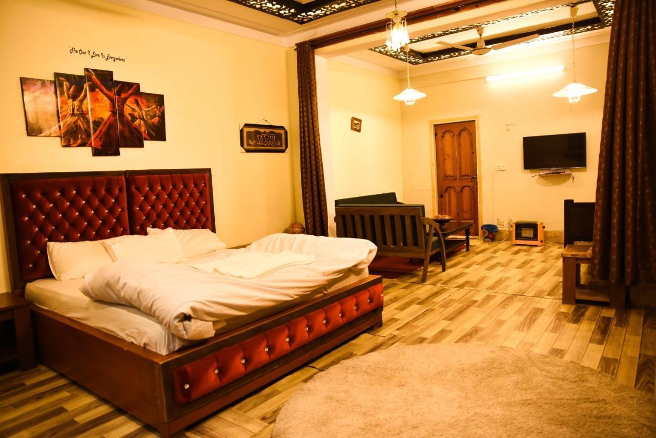 Republika Central Mansehra المظهر الخارجي الصورة