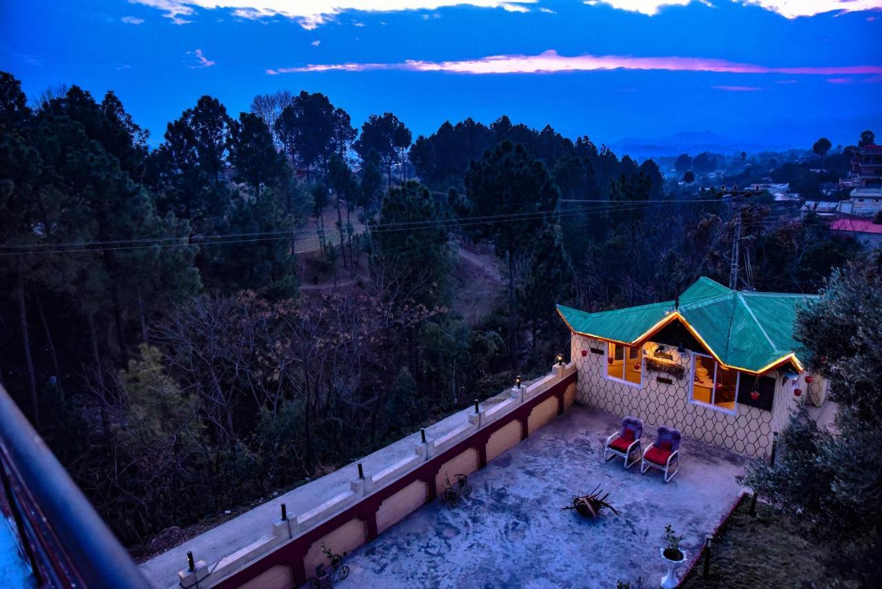 Republika Central Mansehra المظهر الخارجي الصورة